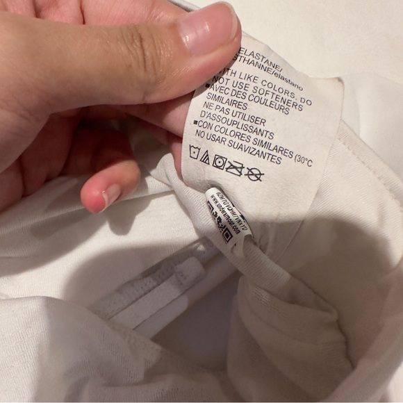 Under Armour Women’s UA Fly-By 2.0 Shorts Sz S White NWOT Exercise Running - Picture 8 of 13